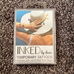- Temporary tattoos, Black by Dani